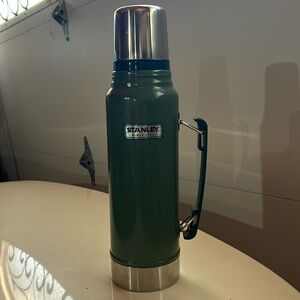 STANLEY THERMOS Green Handle 1.1 Quart Stainless Steel Water Bottle